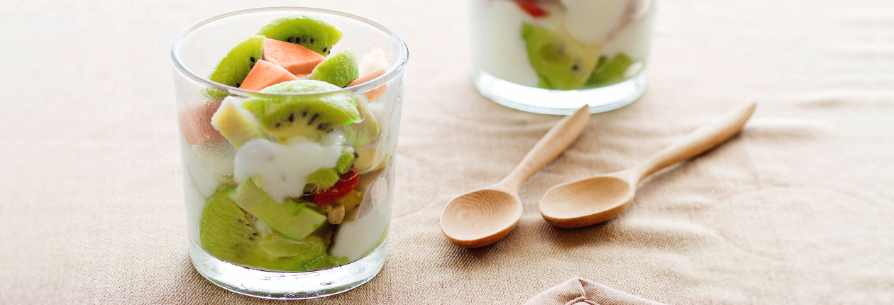 fruit and yogurt parfait