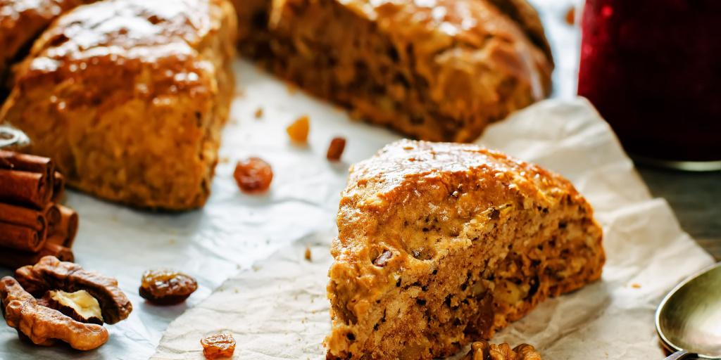 Cinnamon walnut scones